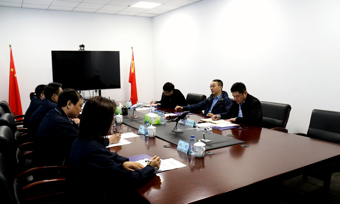 市委組織部領導到航空集團調研